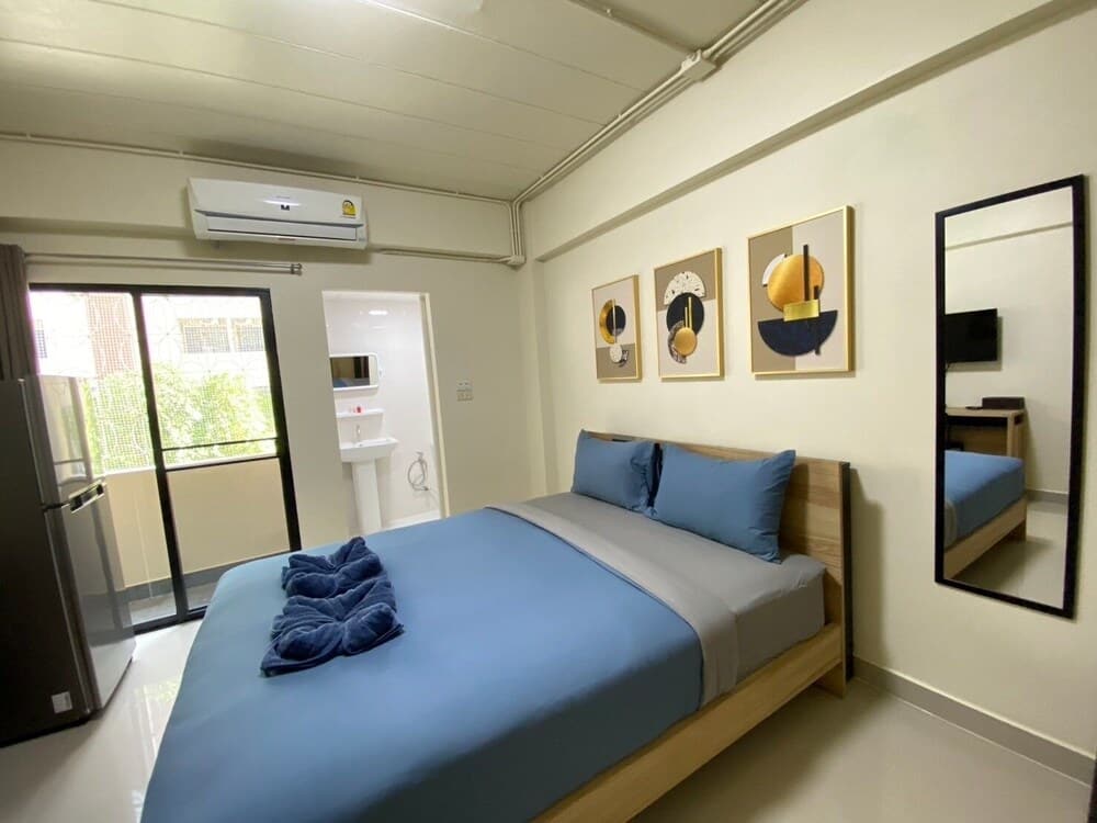 Penthouse Apartments 4