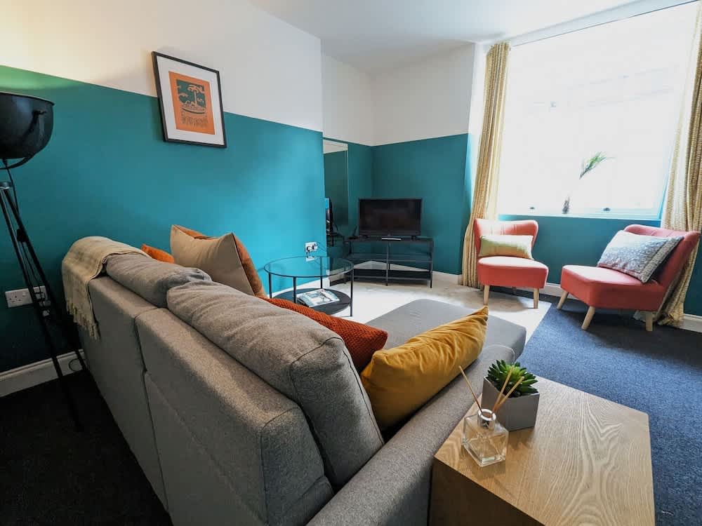 Contemporary garden flat in Clifton 1