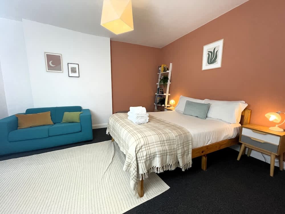 Contemporary garden flat in Clifton 2