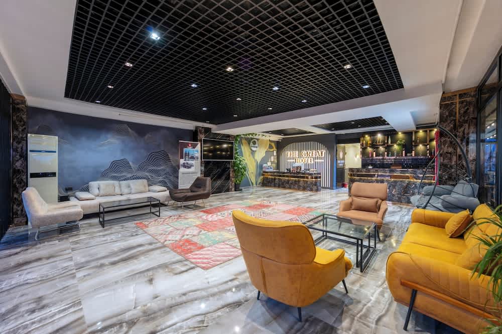 The Great Airport Hotel & Restaurant 1