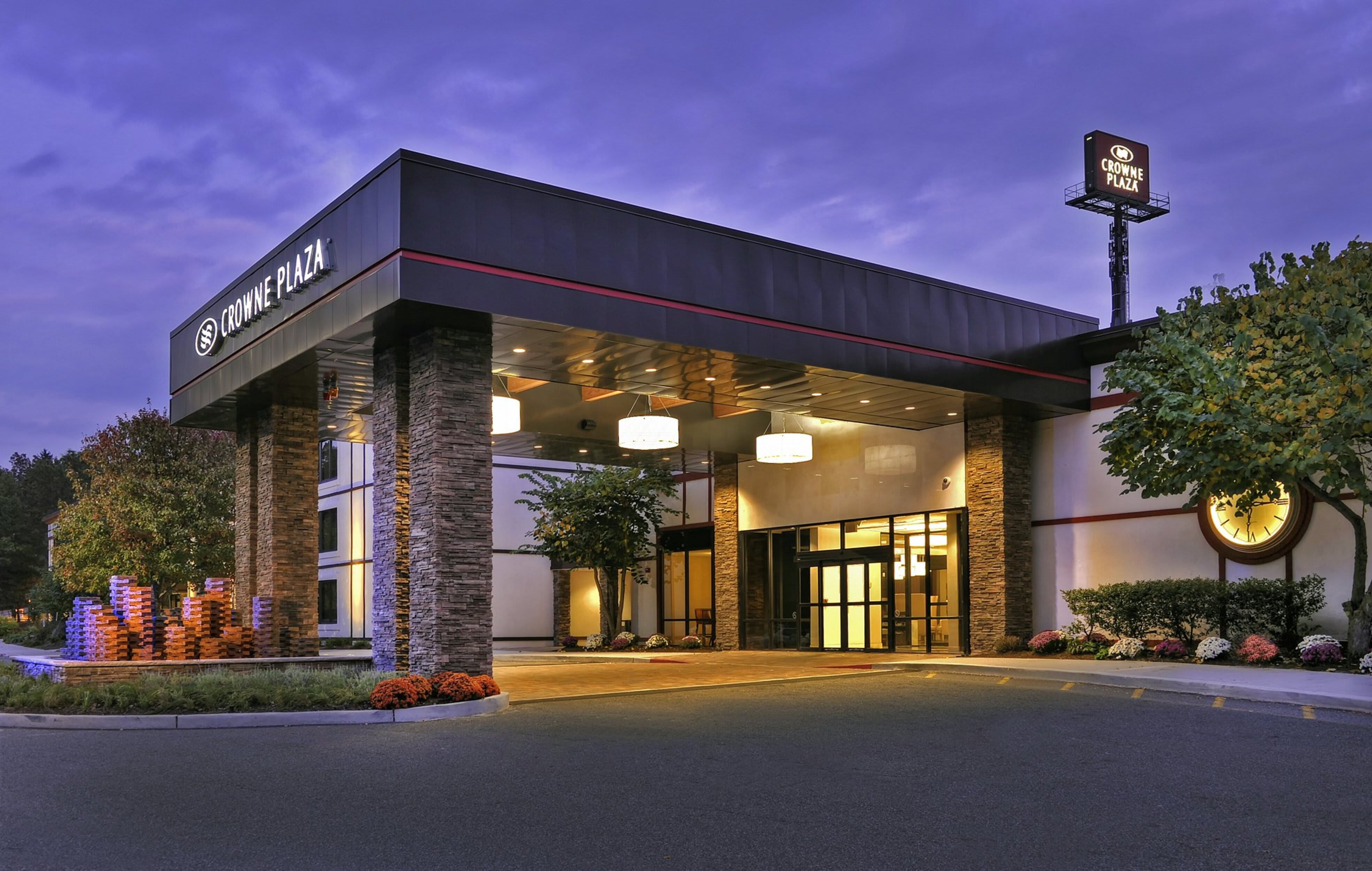 Crowne Plaza SUFFERN-MAHWAH by IHG 1