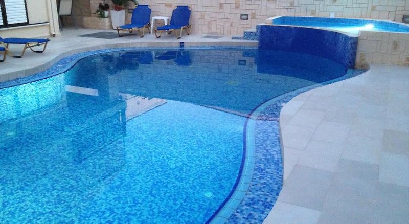 Angelica Studios and Apartments 2