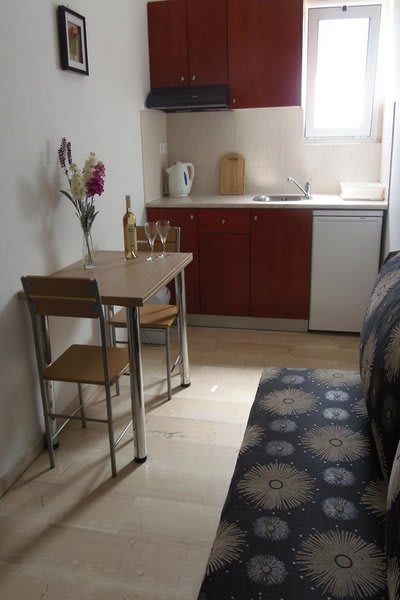 Angelica Studios and Apartments 4