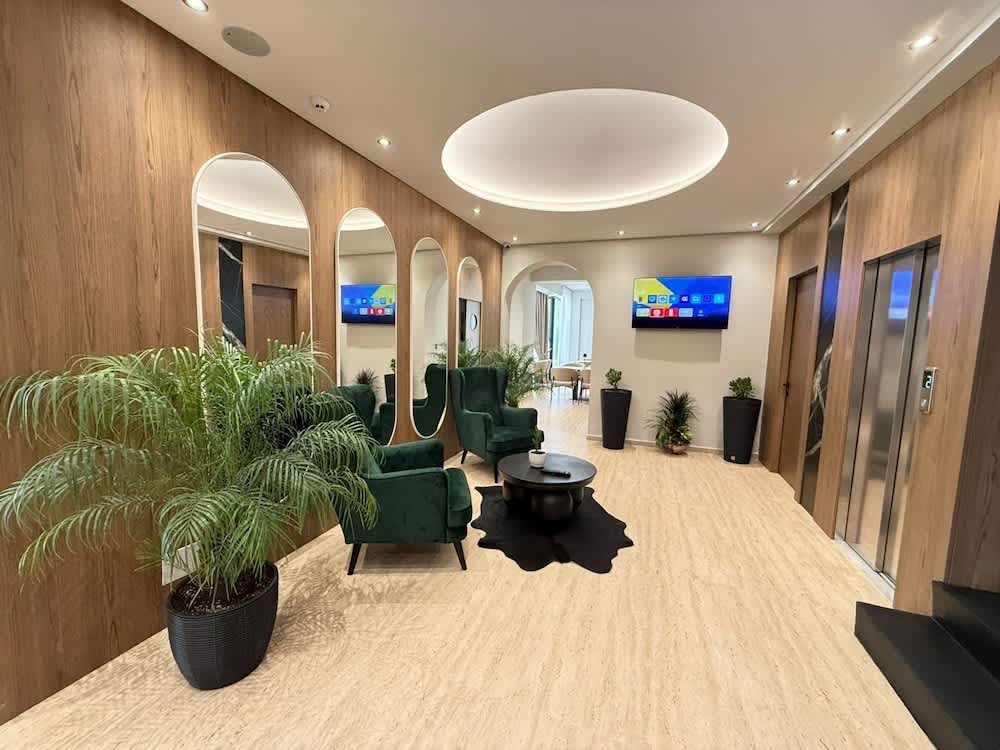 Noam Luxury Hotel 2