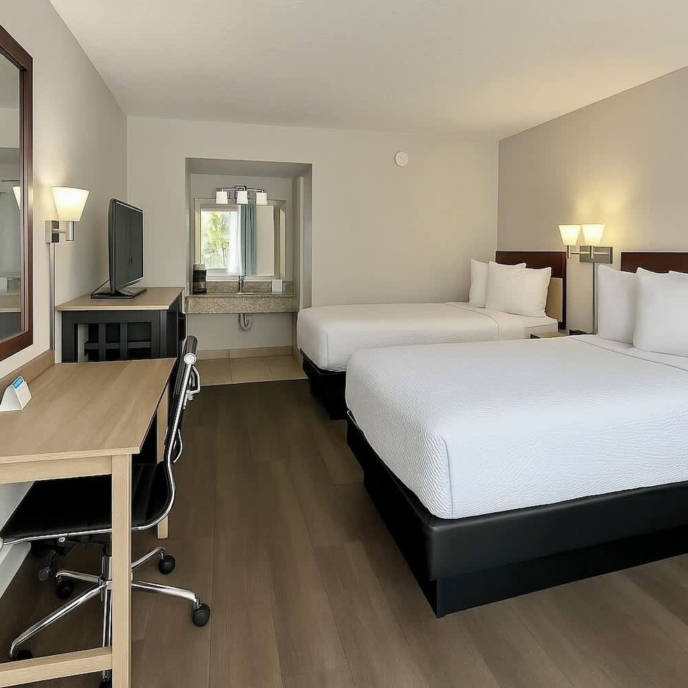 Days Inn by Wyndham Bradenton I-75 2