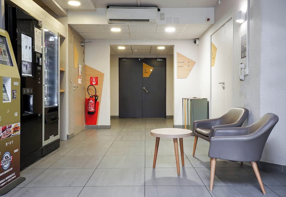 B&B HOTEL Aix-en-Provence Pont de l'Arc 2