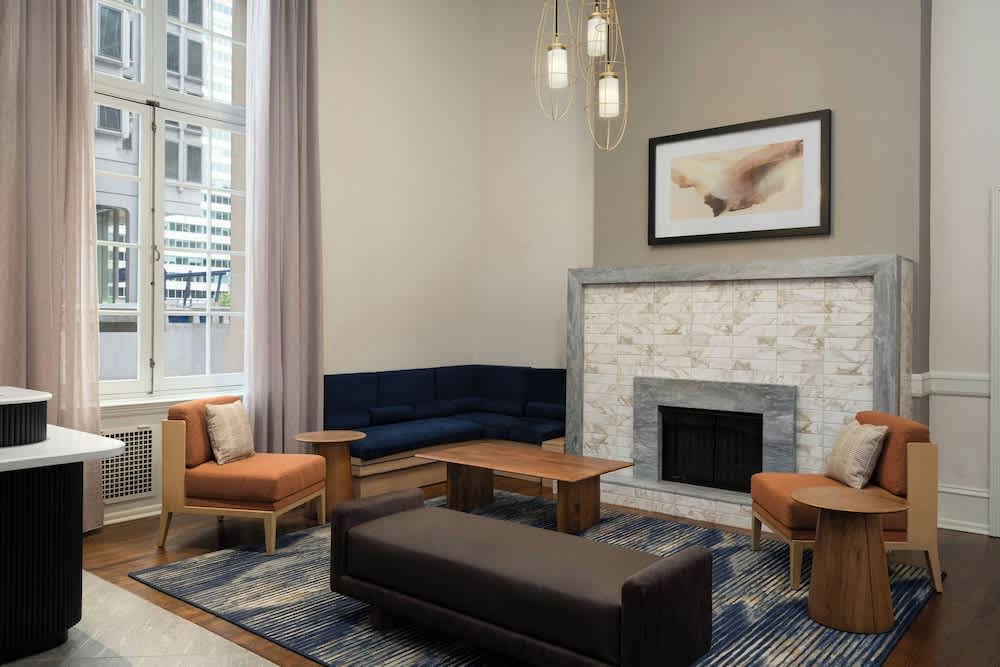 Courtyard by Marriott Philadelphia Downtown 2