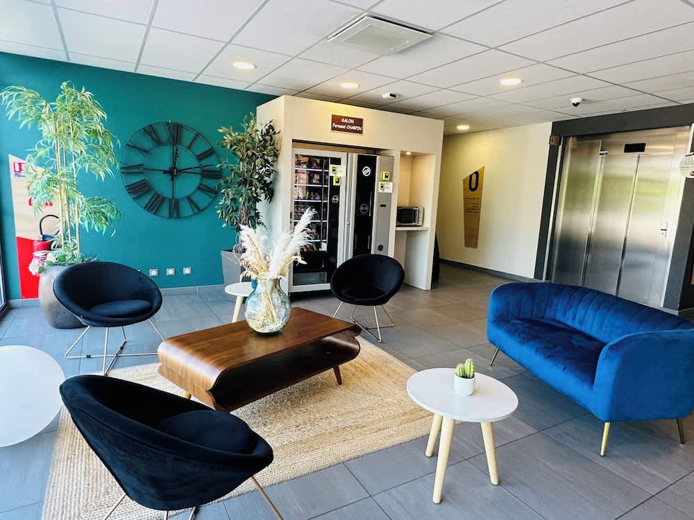 B&B HOTEL Aix en Provence Venelles 1