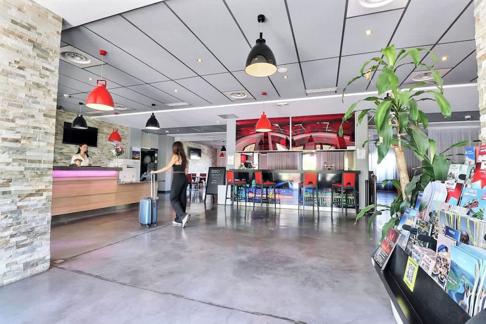 Hôtel des Lumières Lyon Meyzieu Arena Stadium 2