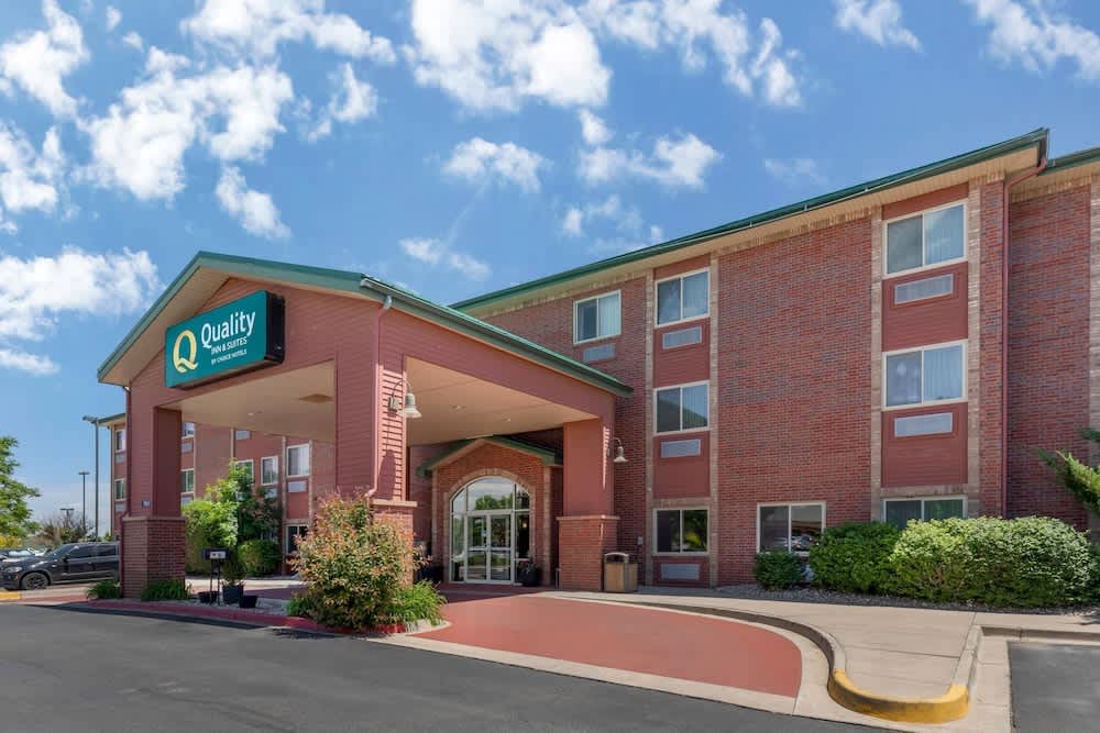 Quality Inn & Suites Wellington - Fort Collins 1