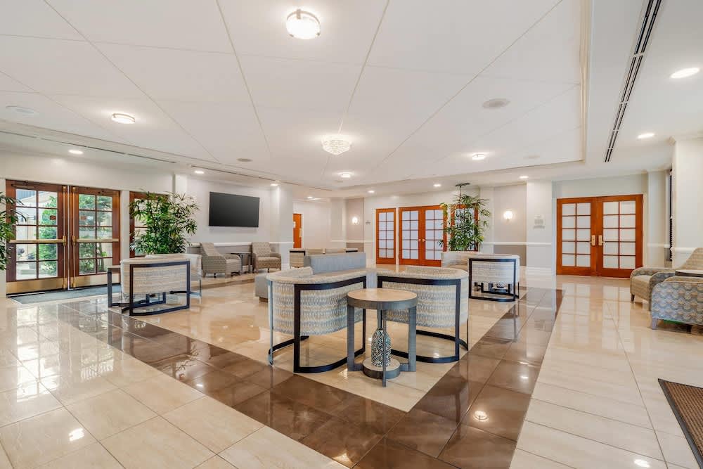 Clarion Hotel & Conference Center Toms River 2