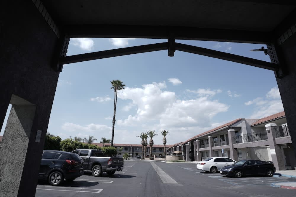 Days Inn by Wyndham Hemet 5