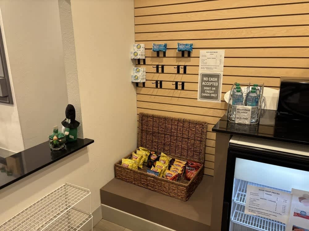 Holiday Inn Express And Suites Oklahoma City - Bethany 2