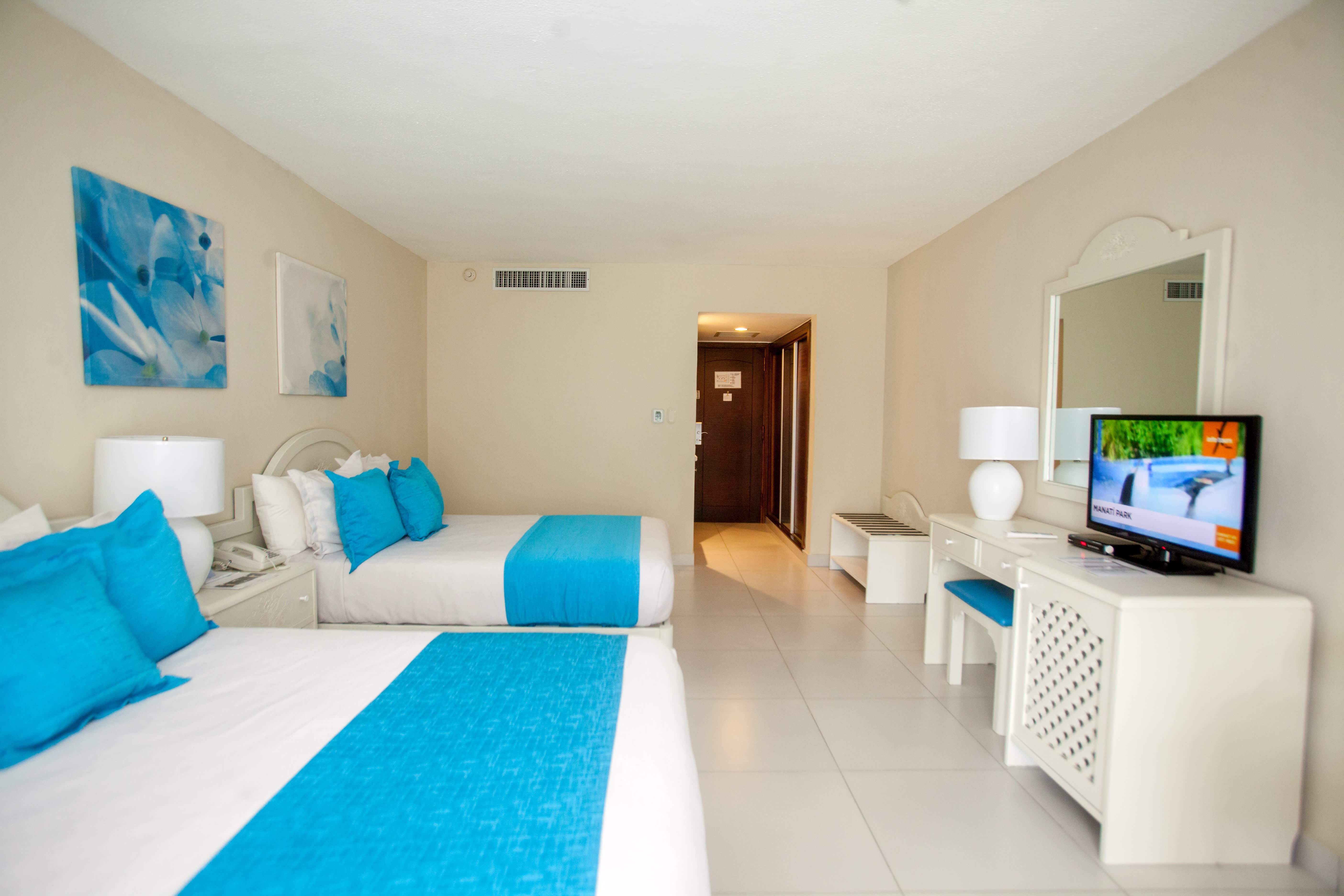 Vista Sol Punta Cana Beach Resort & Spa - All Inclusive 1