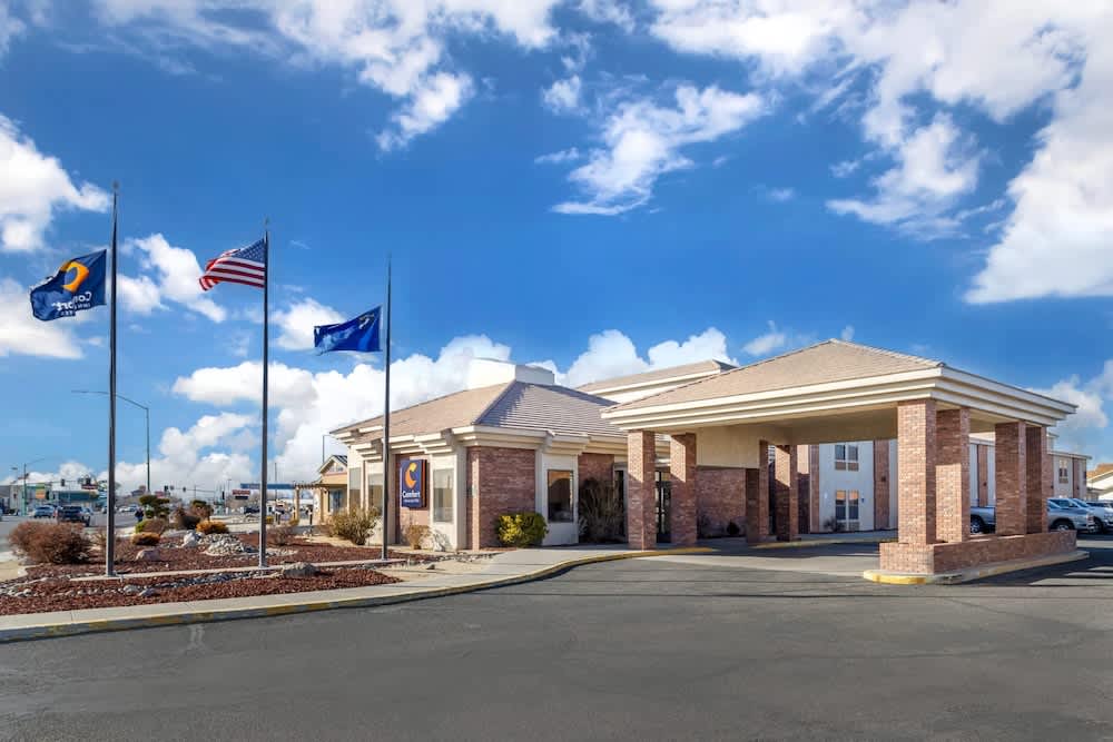 Comfort Inn & Suites Near Fallon Naval Air Station 1
