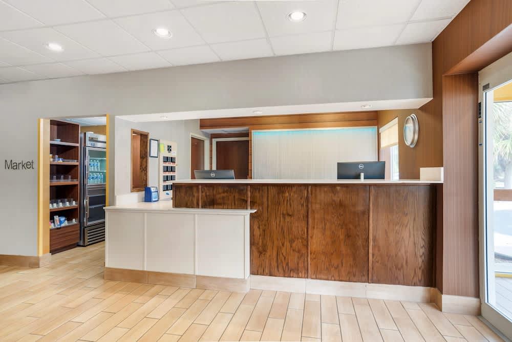 Sleep Inn & Suites 2
