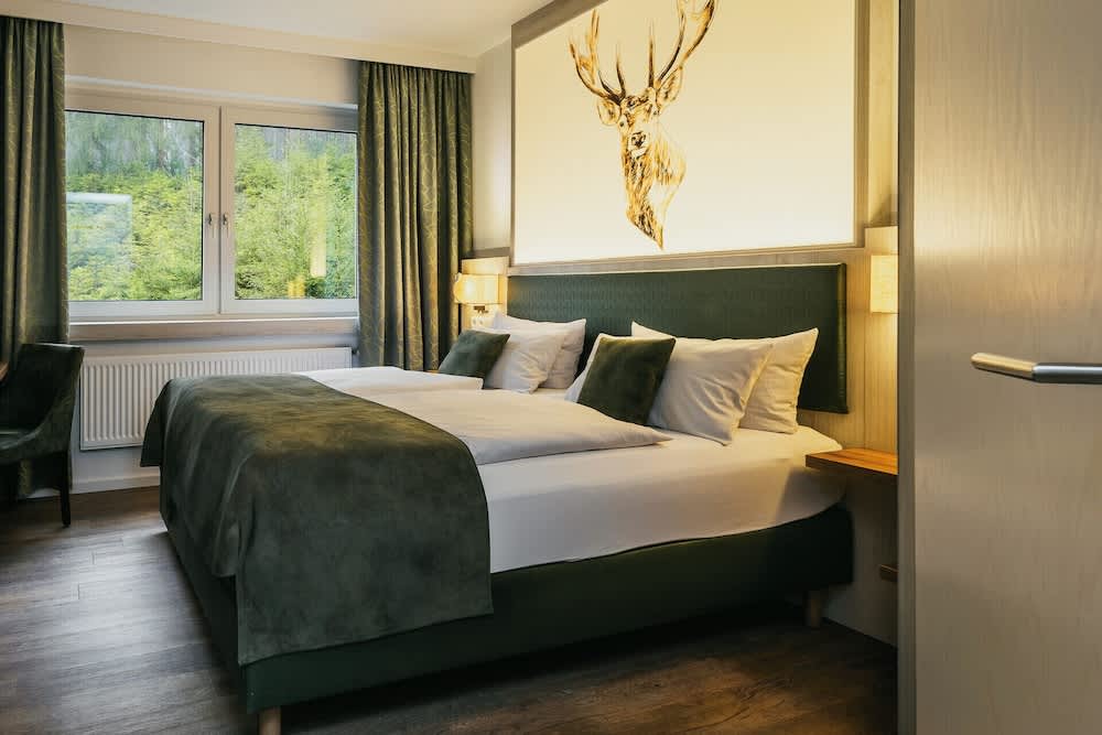 Waldhotel Ehrental 2