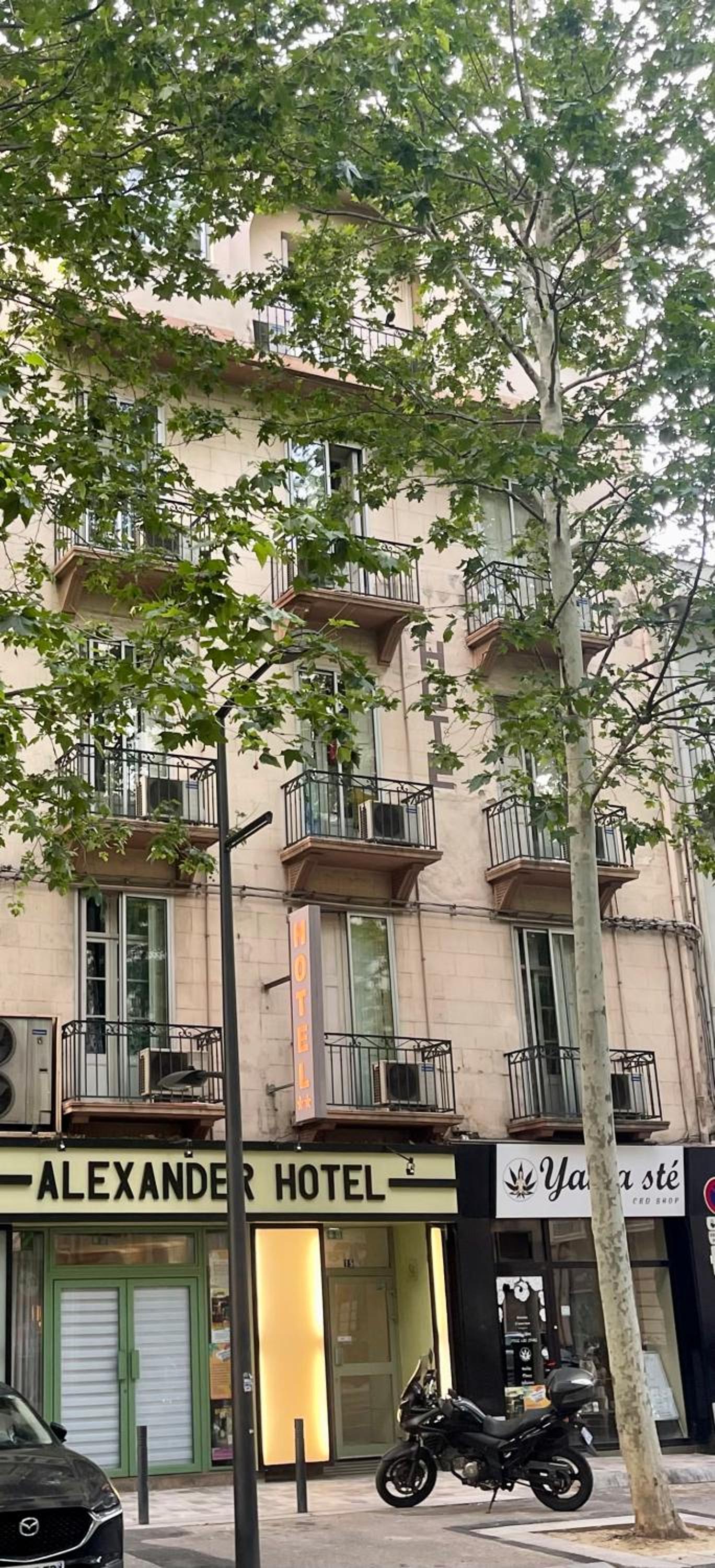 Alexander New Hôtel 2