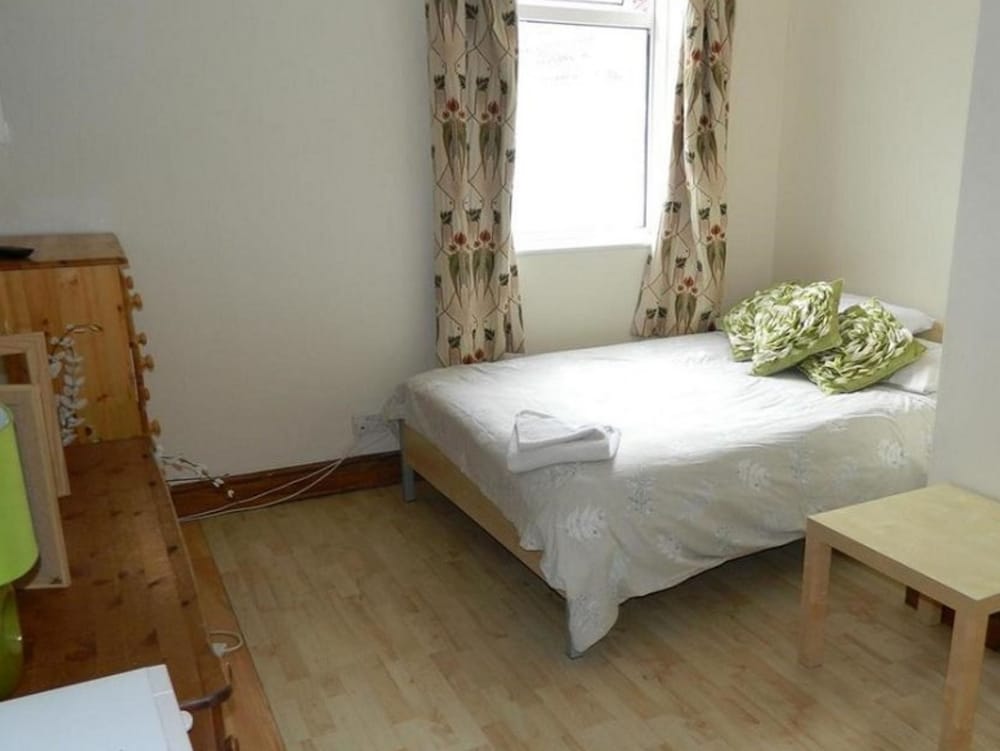 Circle Guest House Bed Only 3