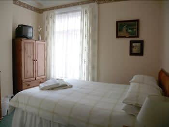 CLAREMONT GUEST HOUSE 3