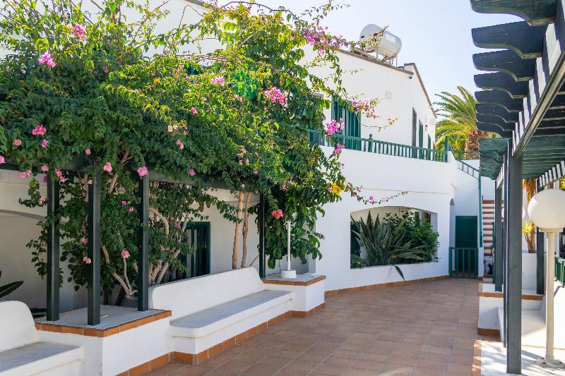 Apartamentos La Tegala 2