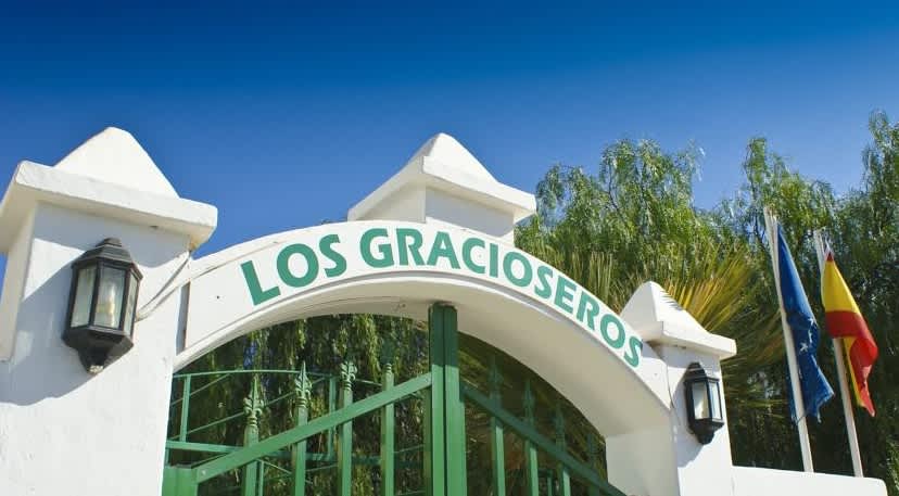 Los Gracioseros 118 & 202 5