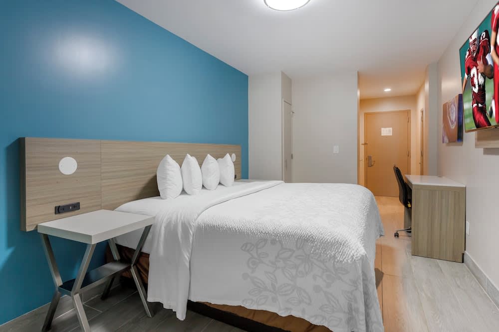 Red Roof Inn PLUS Brooklyn - Flatbush Ave 2