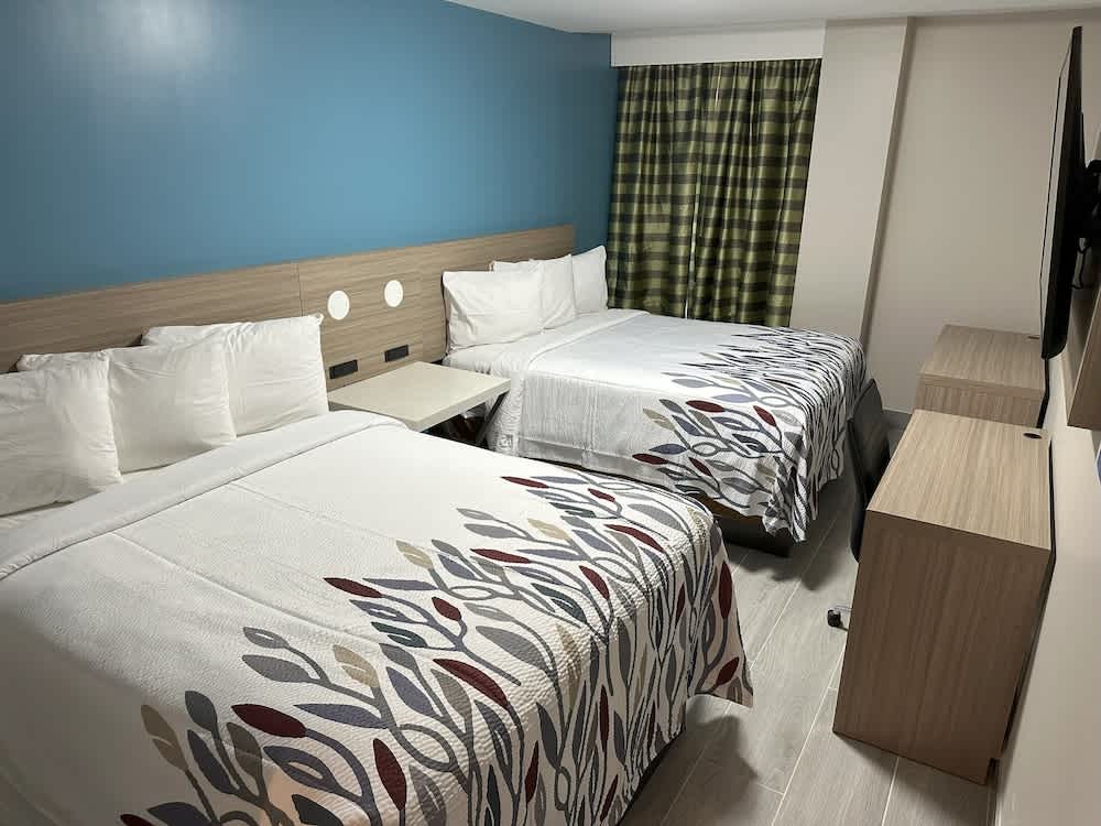Red Roof Inn PLUS Brooklyn - Flatbush Ave 1