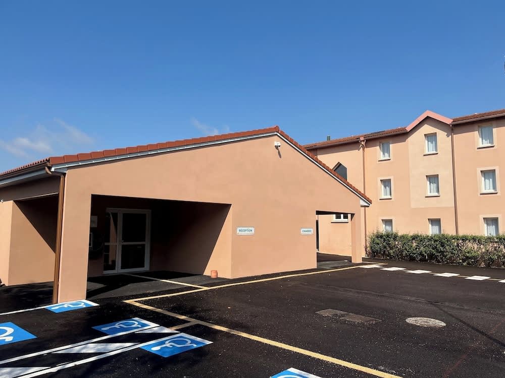 Brit Hotel Essentiel Millau 1