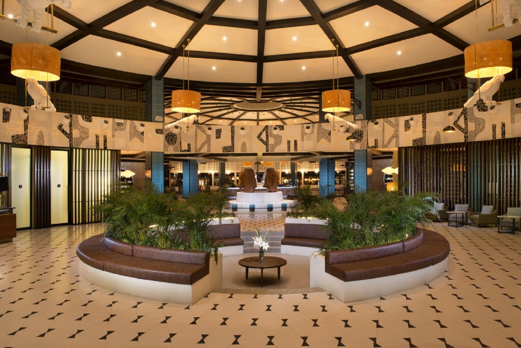 OCEAN RIVIERA PARADISE 2