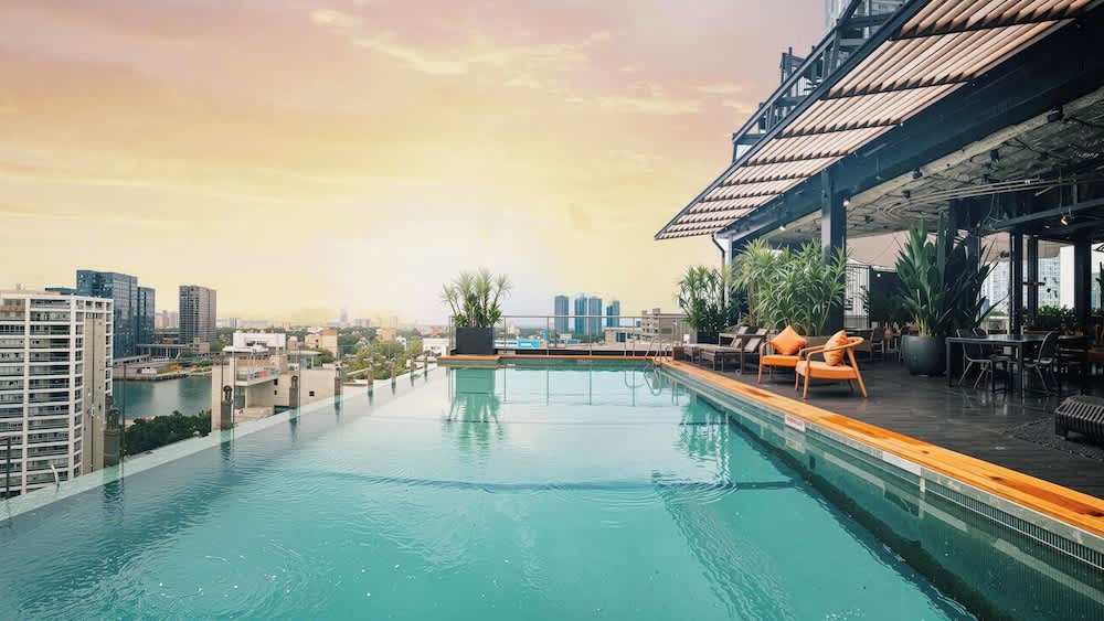 Kin Hotel Thi Sach Edition 1