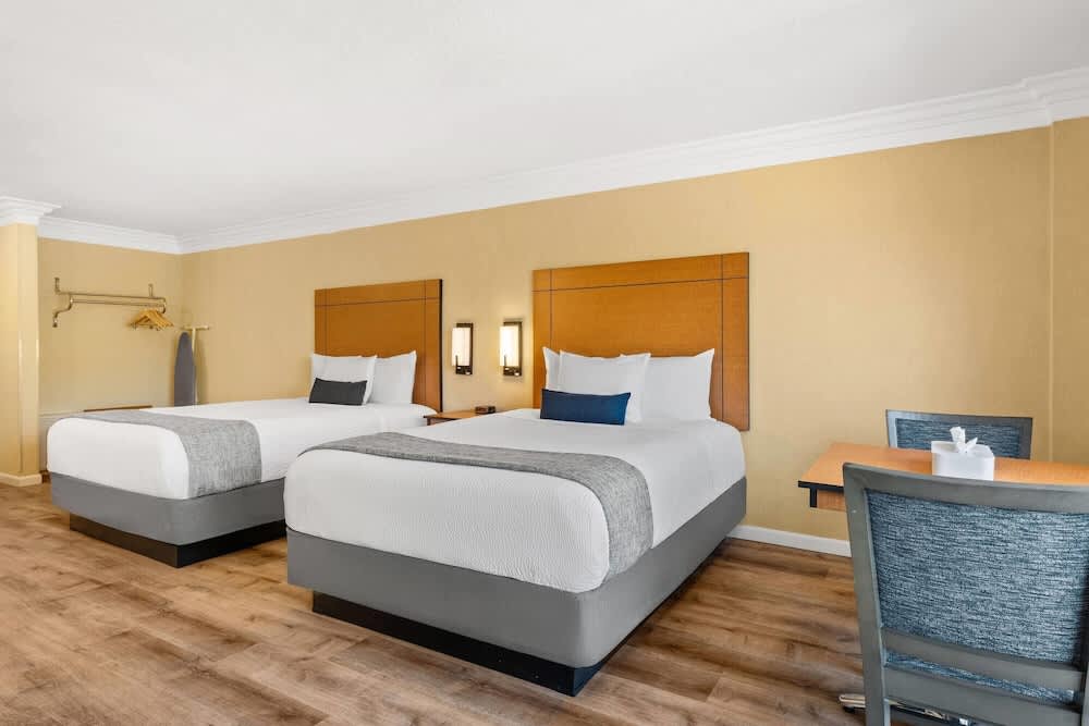 Travelodge by Wyndham San Clemente Beach 5