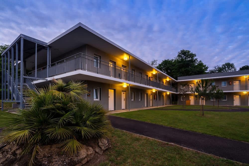 Sure Hotel by Best Western Mont-de-Marsan 1