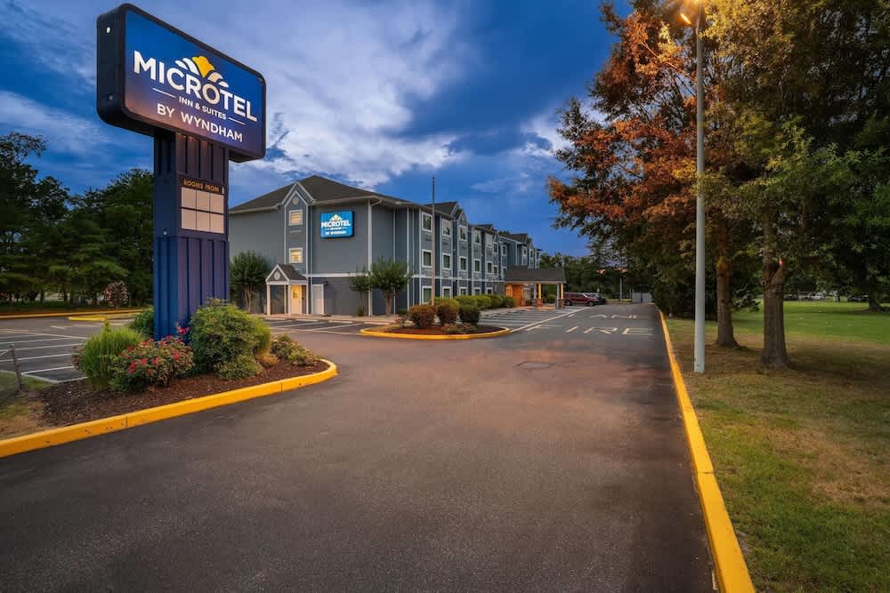 Microtel Inn and Suites - Salisbury 1