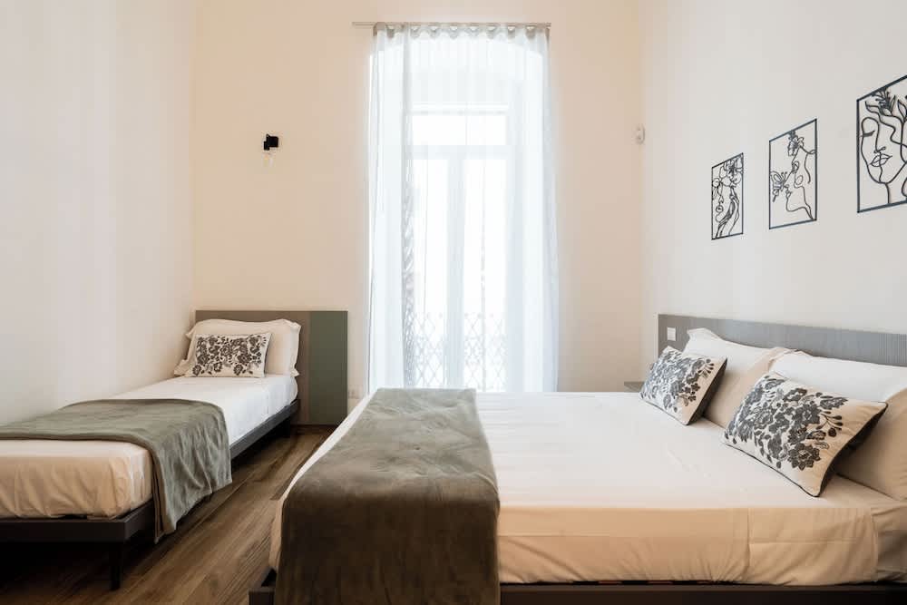 Nicolaus 204 - Brown & Grey Rooms by Wonderful Italy 2