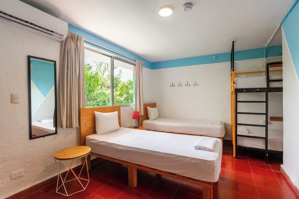 Nílu Cancun Downtown by Selina 5