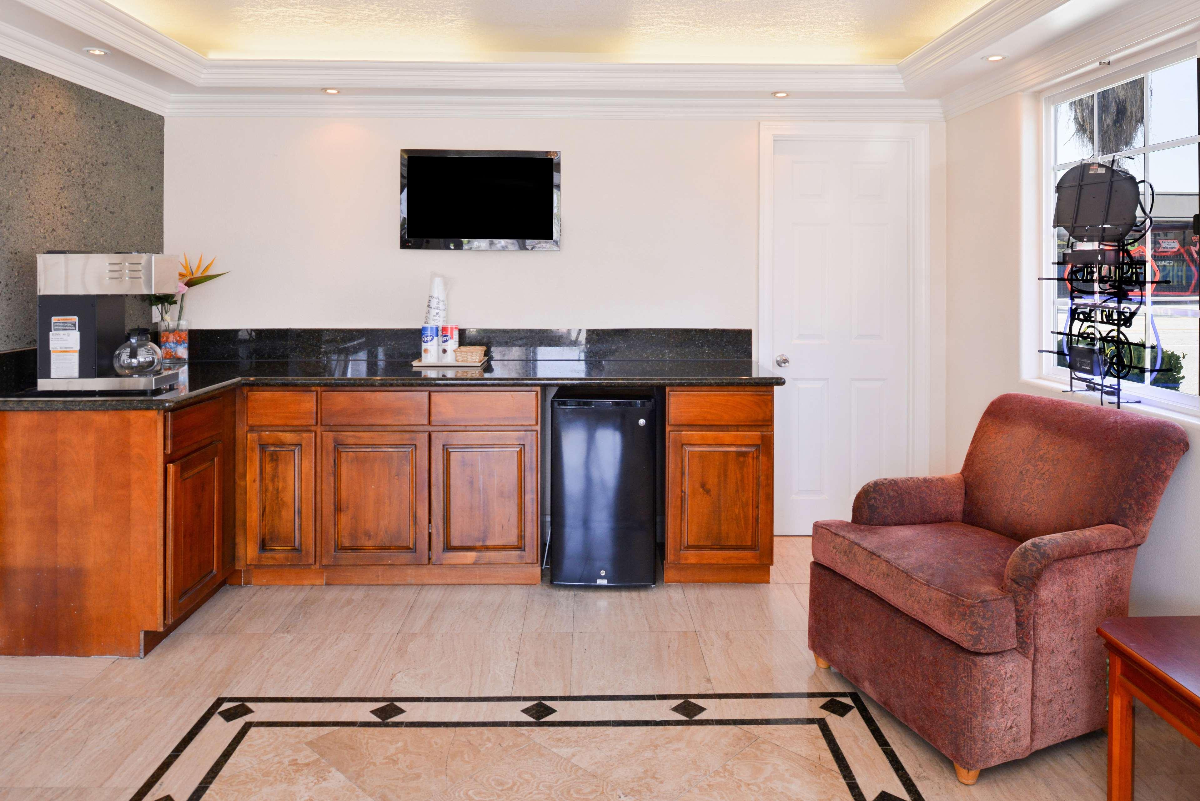Americas Best Value Inn San Bernardino 2