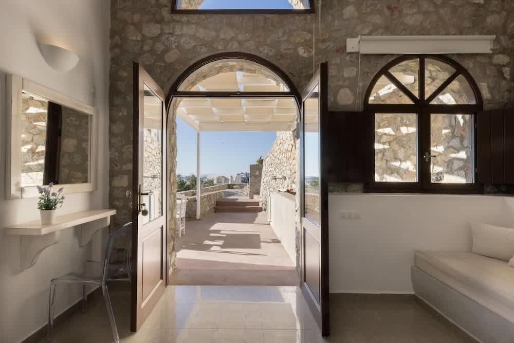 Zatrikion Santorini Villas 2