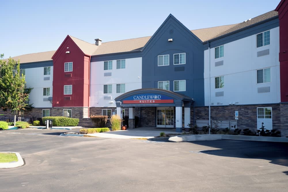 Candlewood Suites Boise - Towne Square by IHG 1