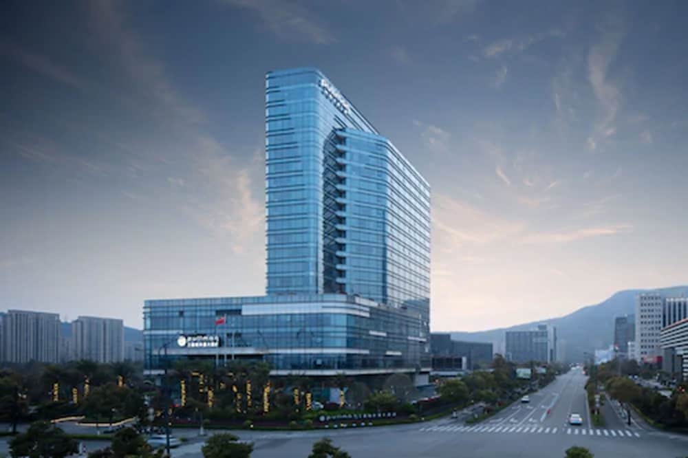 Pullman Zhoushan Seaside 1