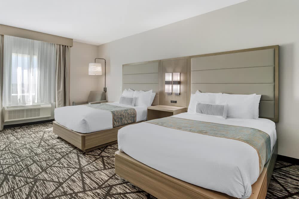 Best Western Plus Mid County 1