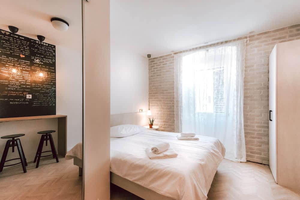 L&B Old Town Studio Apartments 2