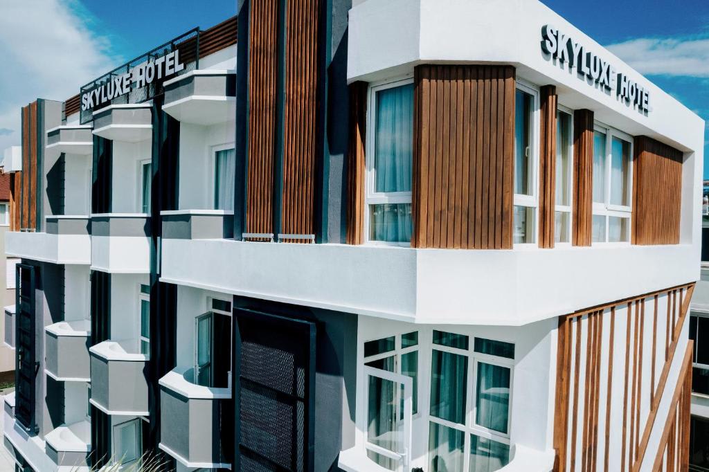 Sky Luxe Hotel Konyaaltı 2