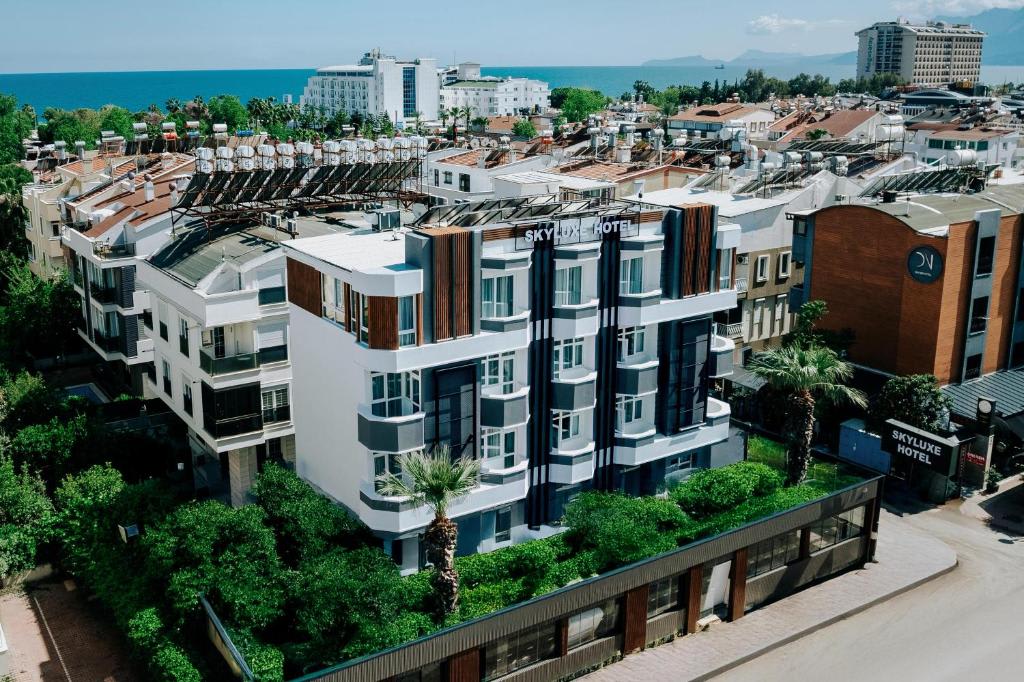Sky Luxe Hotel Konyaaltı 1