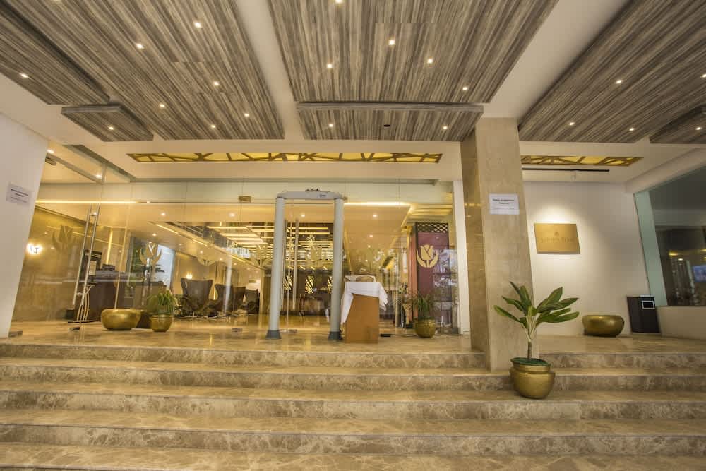 Golden Tulip The Grandmark-Dhaka 2