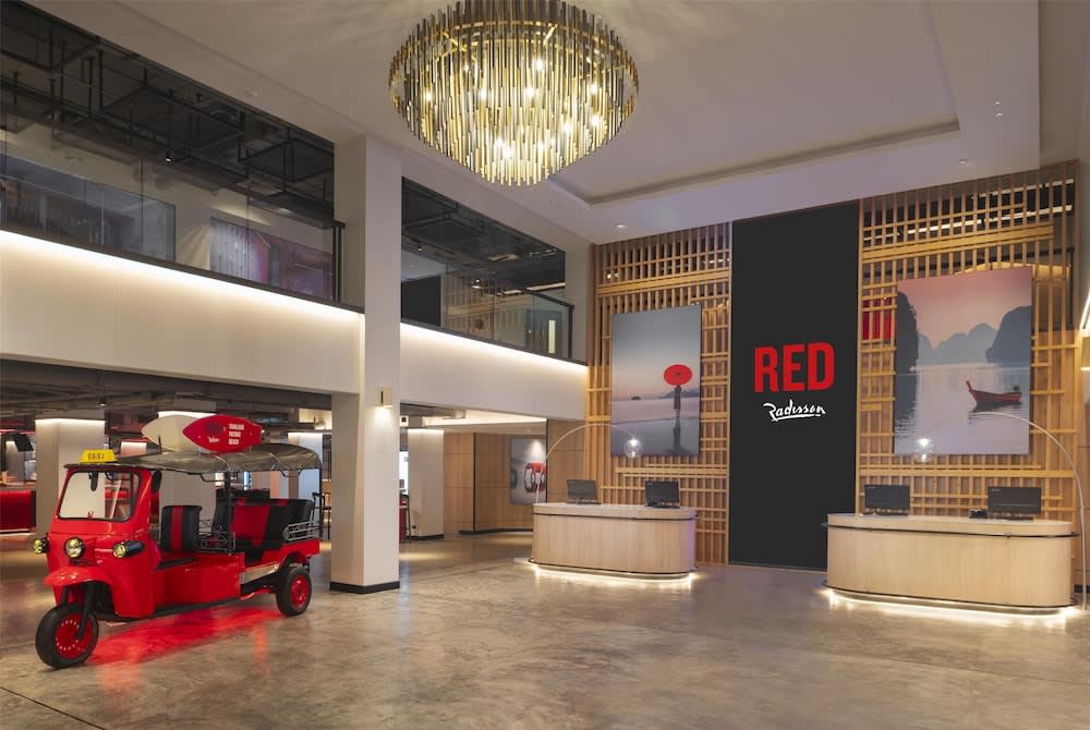 Radisson RED Phuket Patong Beach 4