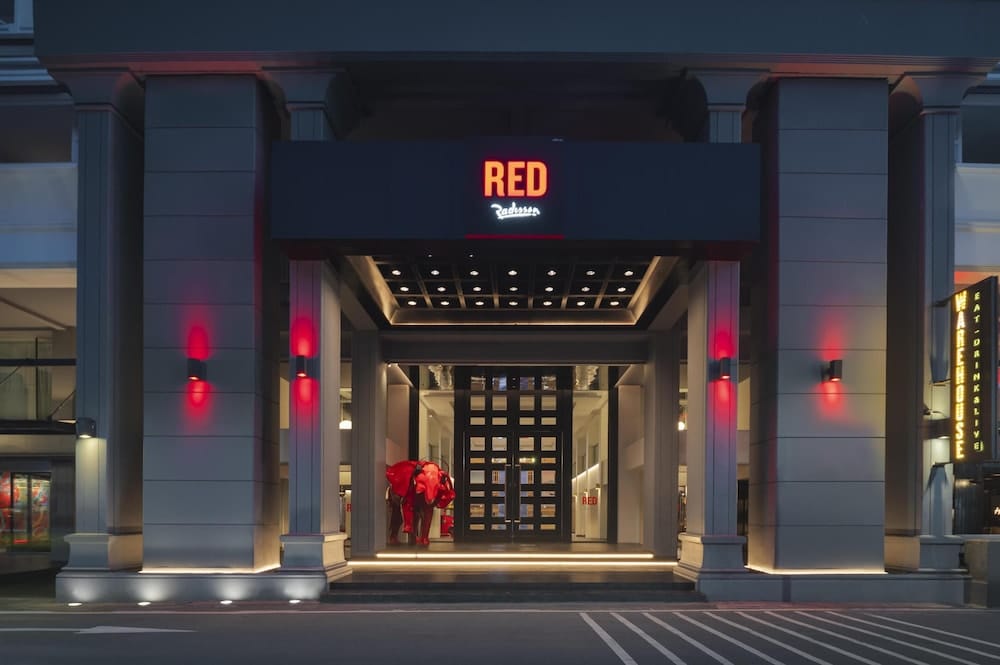 Radisson RED Phuket Patong Beach 1