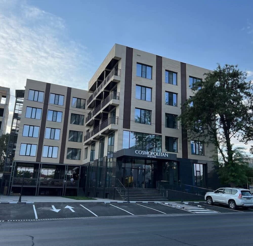 Cosmopolitan Hotel 1