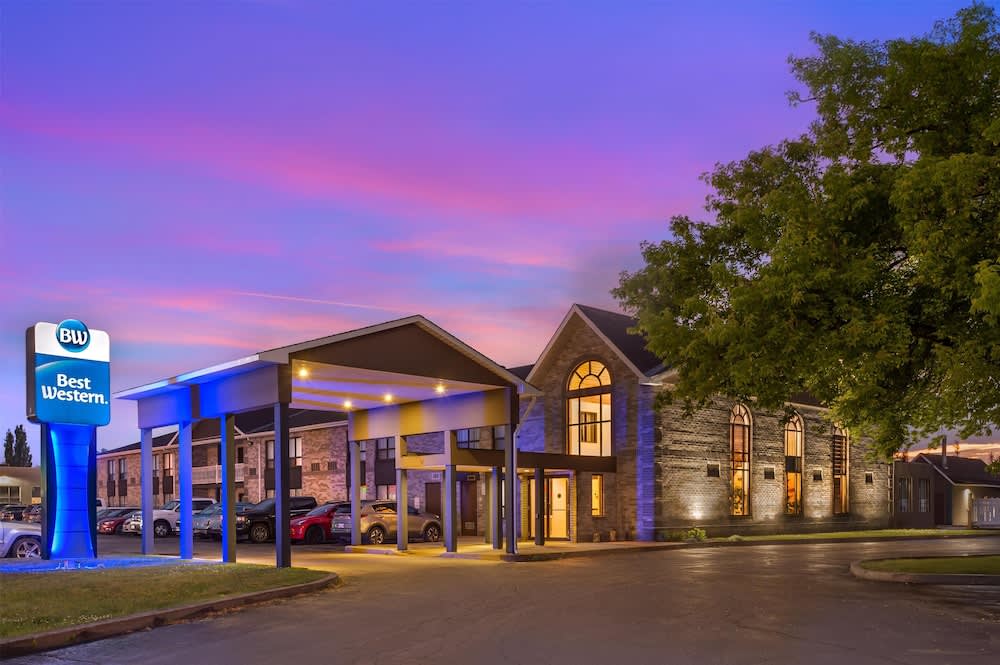 Best Western Smiths Falls Hotel 1