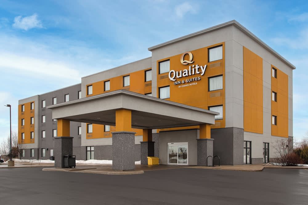 Quality Inn & Suites Kingston 1
